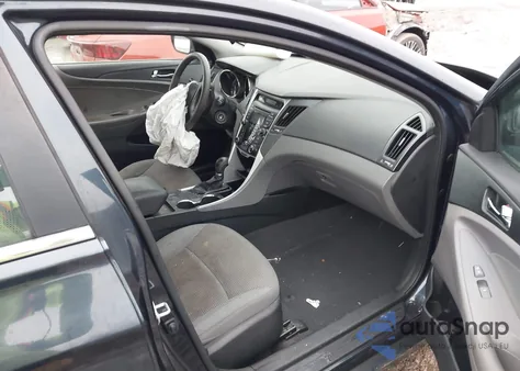 2013 Hyundai Sonata Gls z USA, uszkodzony, nr VIN 5NPEB4AC8DH504983